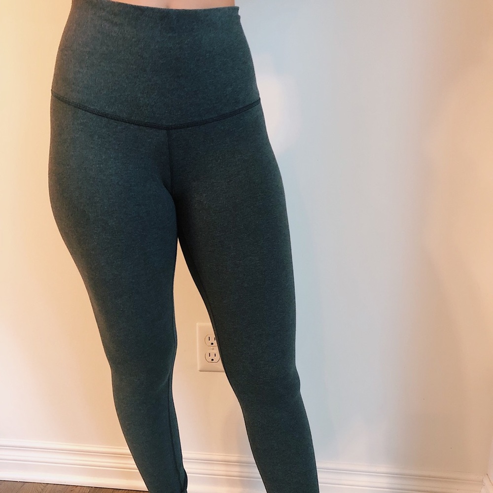 Heathered grey lululemon leggings (size 6)